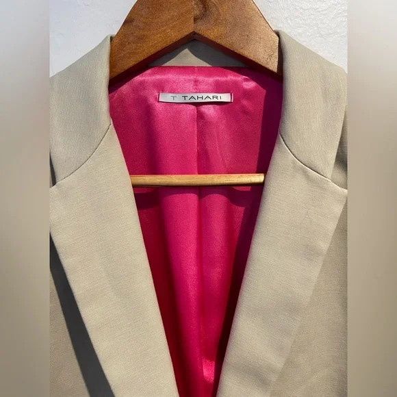 T Tahari Tan Blazer Size 14 - Picture 2 of 5